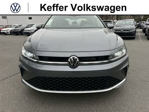 New 2026 Volkswagen Jetta SE FWD image 8