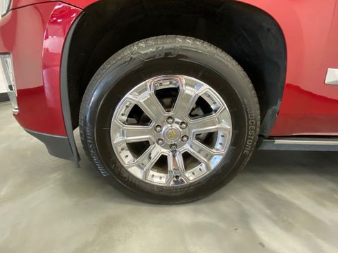 Used 2015 Cadillac Escalade ESV Premium AWD/4WD image 19