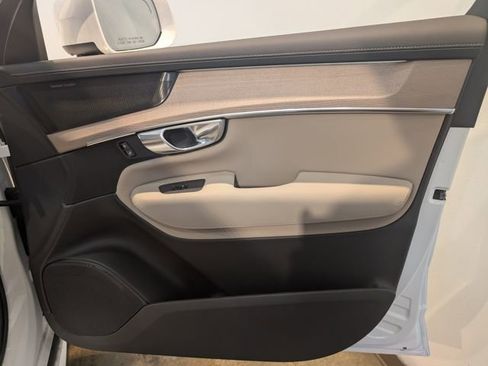 New 2026 Volvo XC90 B6 Plus w/ Protection Package Premier image 29