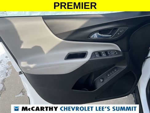 Used 2018 Chevrolet Equinox Premier image 25