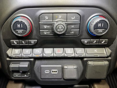 Used 2023 Chevrolet Silverado 2500 LTZ w/ LTZ Convenience Package image 35