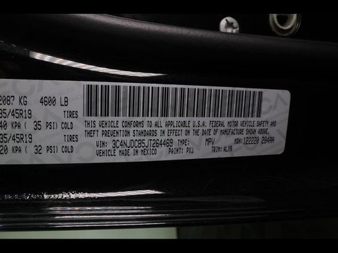 Used 2018 Jeep Compass Limited w/ Navigation Group AWD/4WD image 27
