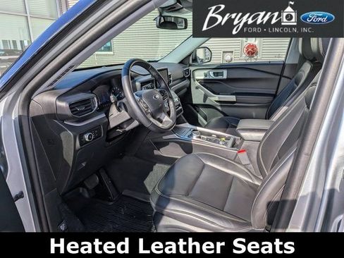 Used 2023 Ford Explorer XLT w/ Equipment Group 202A image 9