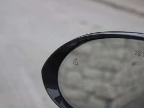 Used 2023 Genesis GV70 2.5T w/ Sport Prestige Package image 22