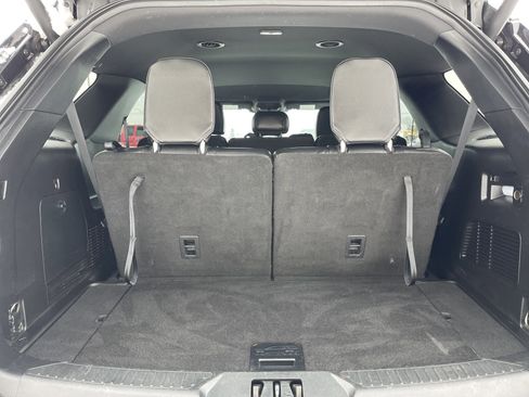 Certified 2020 Ford Explorer XLT w/ Equipment Group 202A image 10