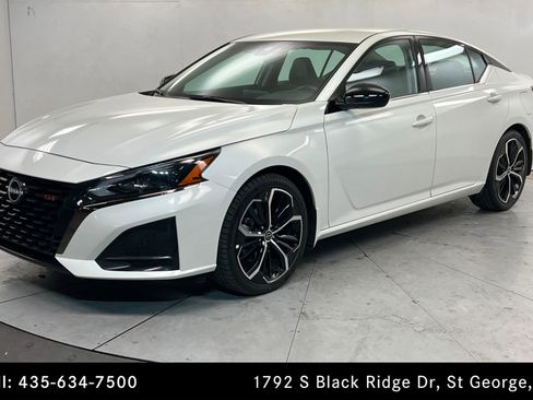 Used 2024 Nissan Altima 2.5 SR FWD image 1
