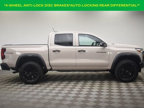 Used 2026 Chevrolet Colorado Trail Boss AWD/4WD image 15