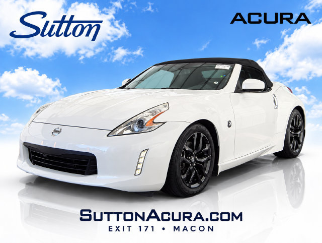 Used 2016 Nissan 370Z Roadster RWD image 4
