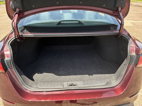 Used 2025 Nissan Sentra SV FWD image 24
