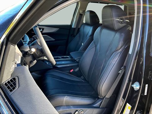Certified 2026 Acura MDX SH-AWD w/ Technology Package image 9