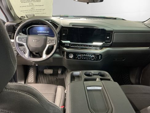 Used 2022 Chevrolet Silverado 1500 RST AWD/4WD image 10