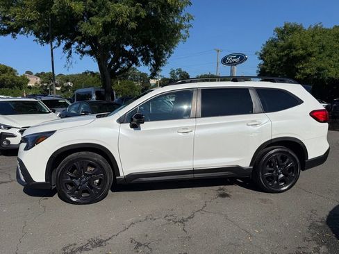 Used 2023 Subaru Ascent Onyx Edition Limited AWD/4WD image 11