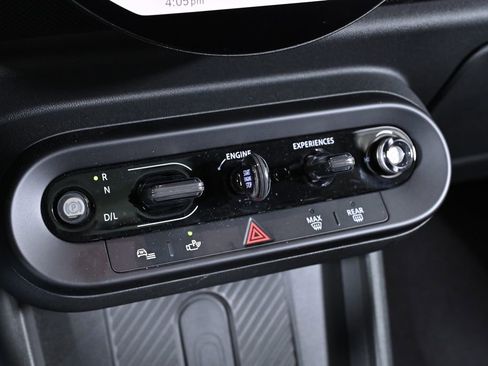 Certified 2025 MINI Cooper S image 16