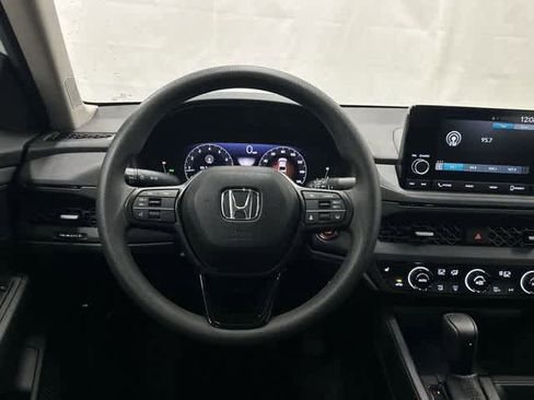 Certified 2025 Honda Accord SE image 15