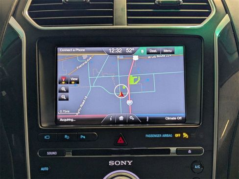 Used 2016 Ford Explorer Platinum image 15