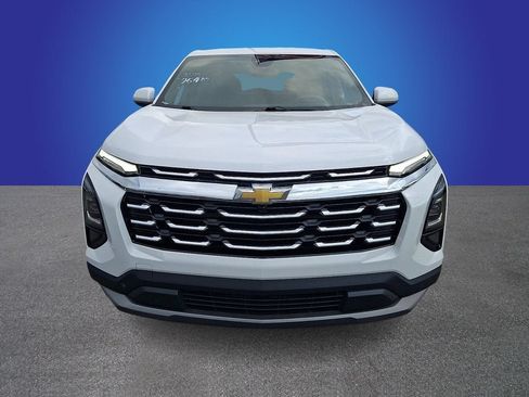 Used 2025 Chevrolet Equinox LT AWD/4WD image 2