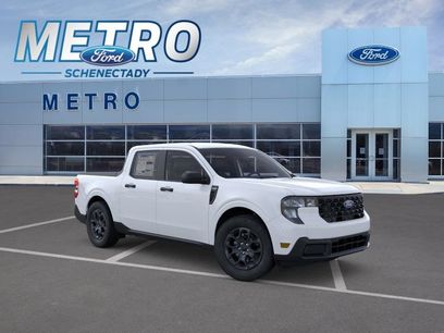 New 2025 Ford Maverick XLT w/ Equipment Group 302A