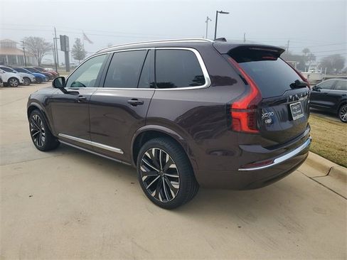 Used 2025 Volvo XC90 T8 Ultra image 3