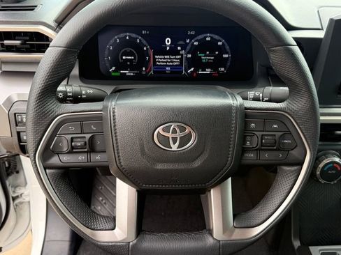 Used 2024 Toyota Tacoma TRD Off-Road AWD/4WD image 11