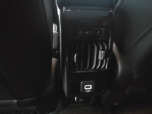 Used 2022 Jeep Compass Trailhawk image 13