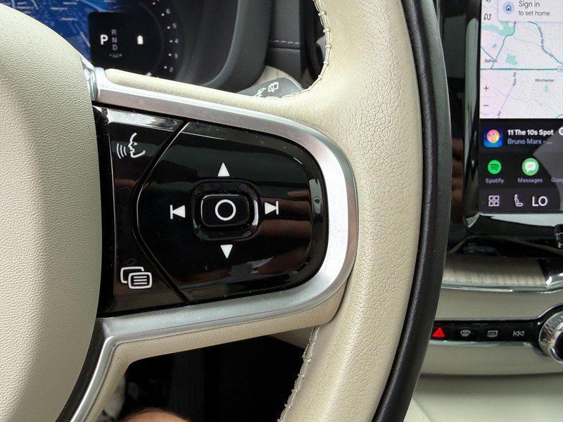 Used 2022 Volvo XC60 B5 Inscription w/ Advanced Package FWD image 20