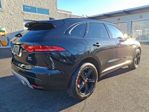 Used 2018 Jaguar F-PACE S image 6