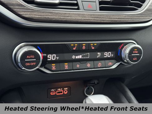 Certified 2019 Nissan Altima 2.5 Platinum image 10