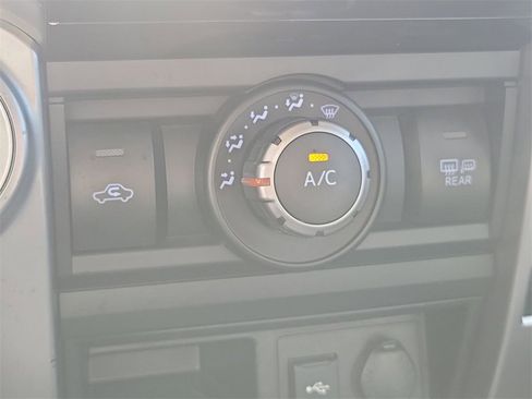 Used 2021 Toyota 4Runner SR5 Premium image 19