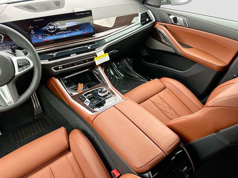 New 2026 BMW X6 xDrive40i w/ Executive Package image 18