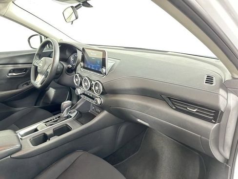 Used 2024 Nissan Sentra SV image 27