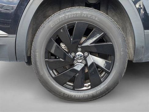 Used 2024 Volkswagen Atlas SE image 23