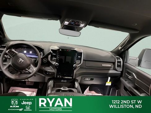 New 2026 RAM 2500 Laramie AWD/4WD image 10