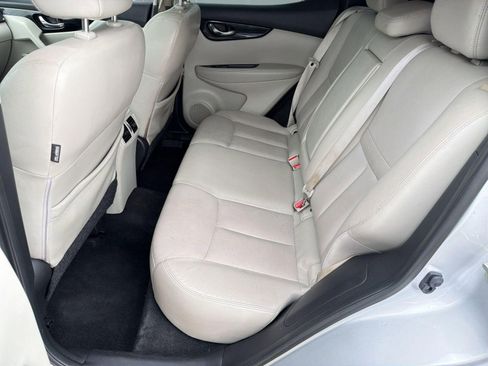 Used 2018 Nissan Rogue Sport SL w/ SL Premium Package image 15