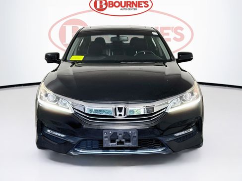 Used 2017 Honda Accord EX-L image 5