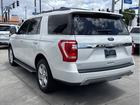 Used 2020 Ford Expedition XLT w/ Equipment Group 202A AWD/4WD image 7