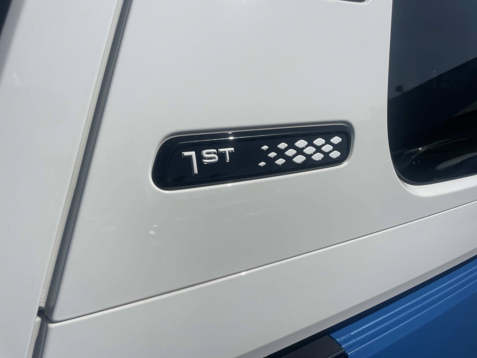 Certified 2025 Volkswagen ID. Buzz 1st Edition AWD/4WD image 5