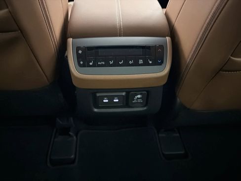 New 2026 Nissan Pathfinder Platinum w/ Cargo Package image 22