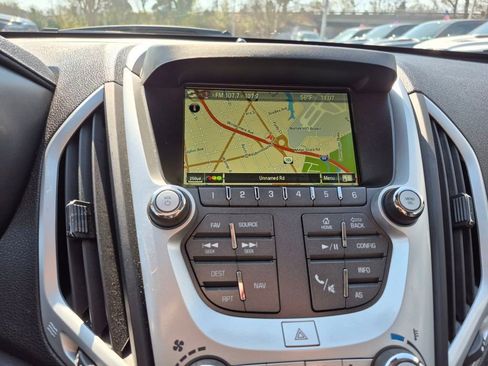 Used 2017 GMC Terrain SLE w/ Technology Package image 21