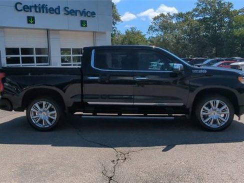Certified 2022 Chevrolet Silverado 1500 High Country w/ High Country Premium Package image 9