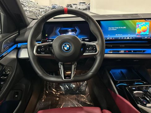 Used 2025 BMW i5 M60 w/ Premium Package AWD/4WD image 16
