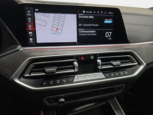 Used 2023 BMW X5 xDrive40i w/ Premium Package AWD/4WD image 19
