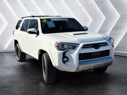 Used 2024 Toyota 4Runner TRD Off-Road Premium image 1