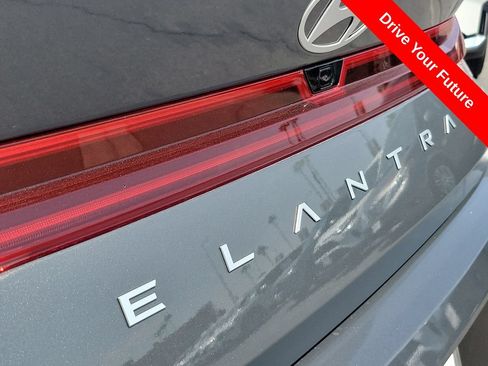 Used 2025 Hyundai Elantra SEL FWD image 26