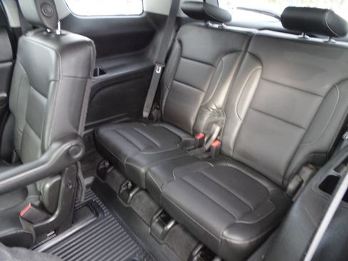 Used 2018 GMC Acadia SLT image 36