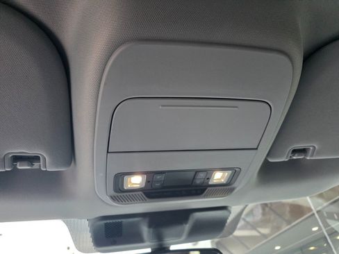 Used 2025 Ford F350 XLT image 27