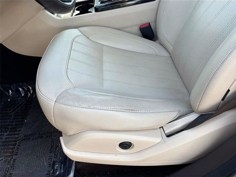 Used 2018 Mercedes-Benz GLE 350 w/ Premium 1 Package image 19