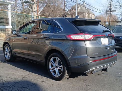 Used 2018 Ford Edge Titanium image 5