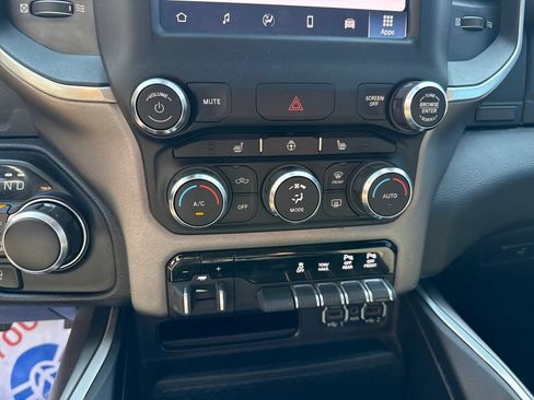 Used 2023 RAM 1500 Big Horn AWD/4WD image 17