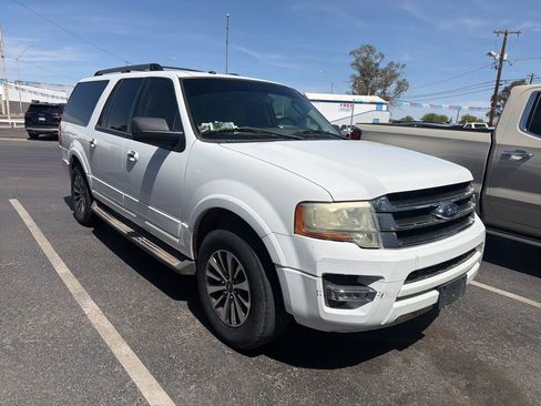 Used 2016 Ford Expedition EL XLT w/ Equipment Group 202A image 2