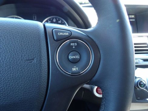 Used 2013 Honda Crosstour EX-L image 18